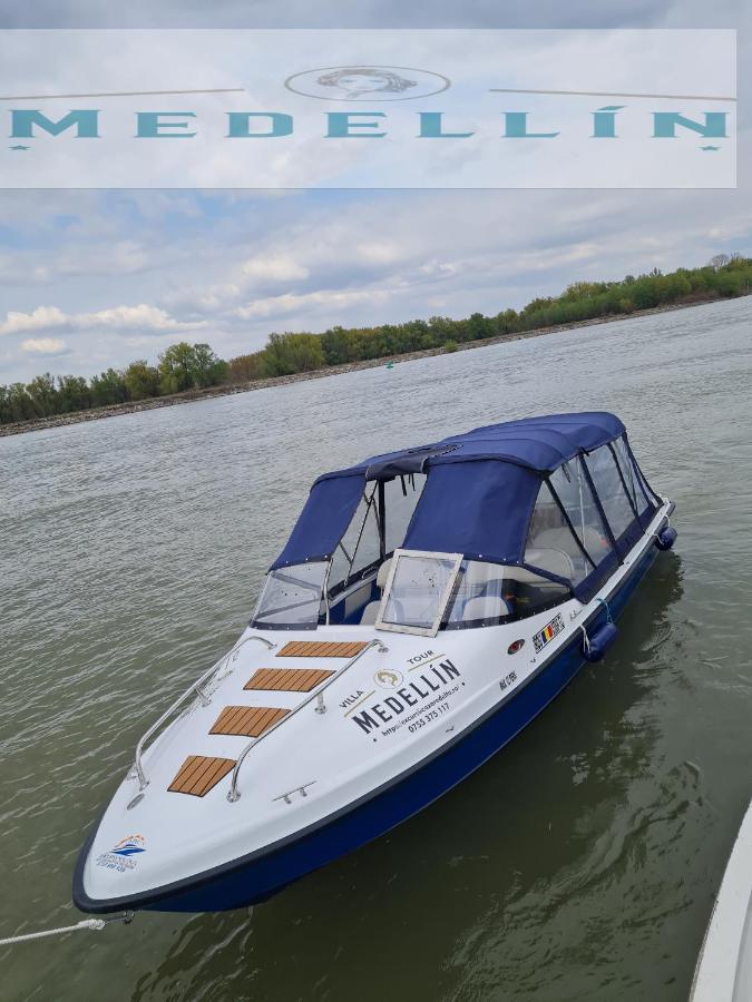 Pensiunea Medellin Tulcea Extérieur photo